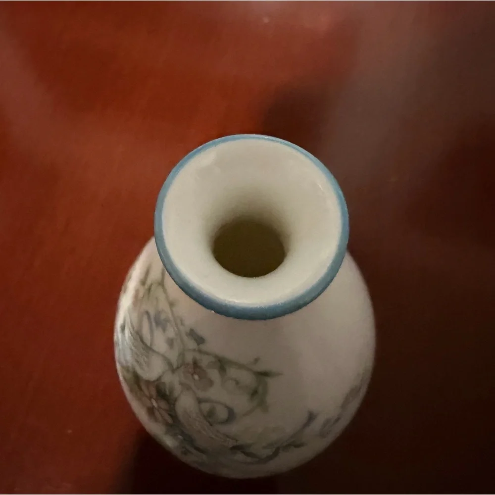 Noritake Japanese Vase Bird and Floral Design - 5In tall